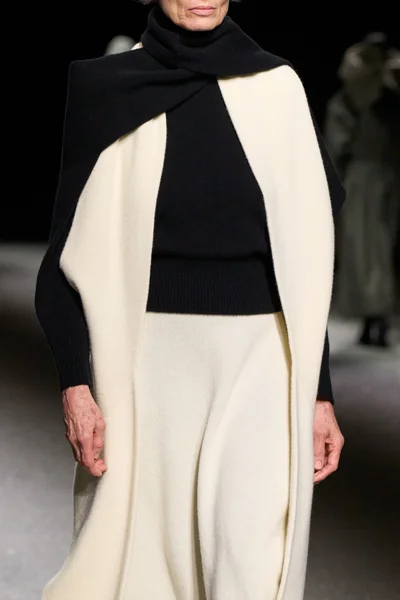 Look 69